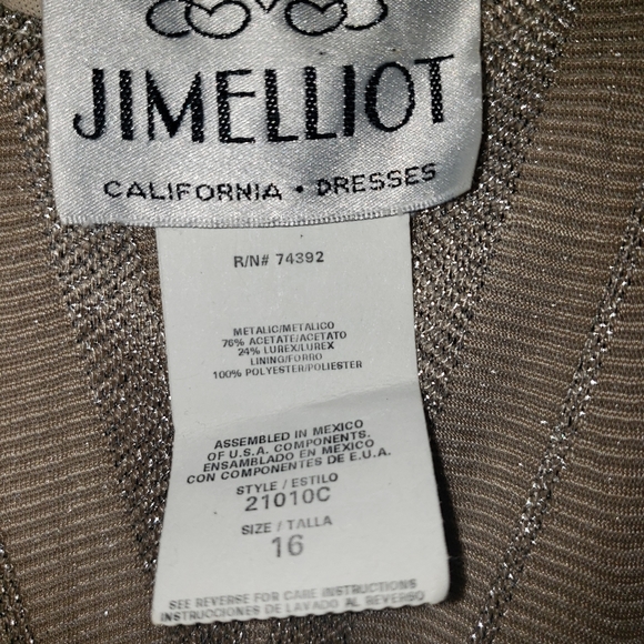 Nude and Silver cocktail/evening dress - Picture 3 of 3